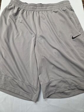 Nike Men’s 2XL Grey Athletic Shorts NWT
